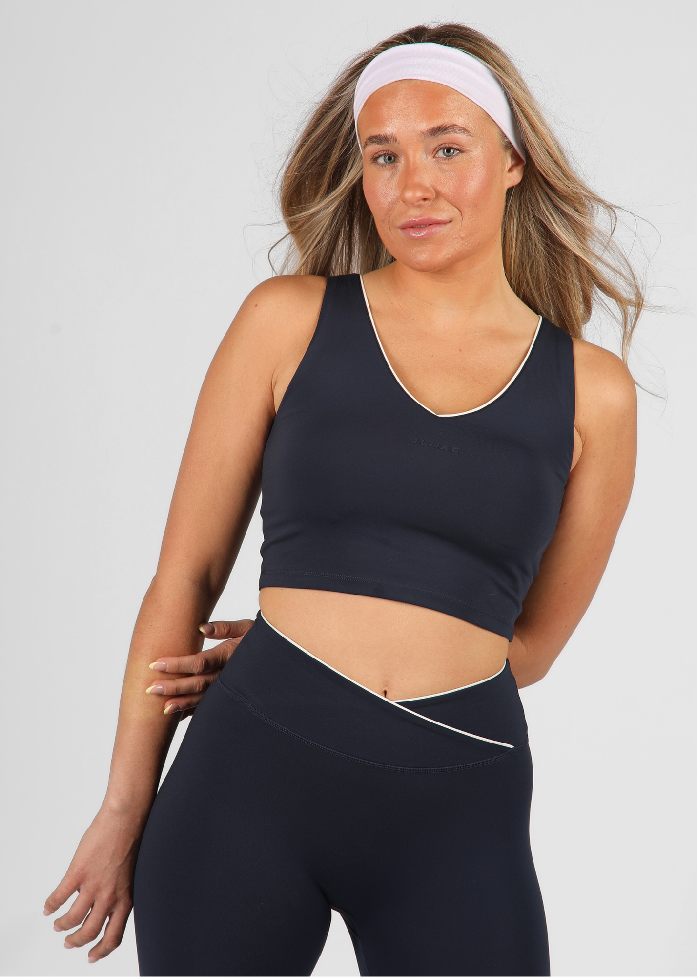 FormLuxe Midnight V-Neck Sculpt Bra