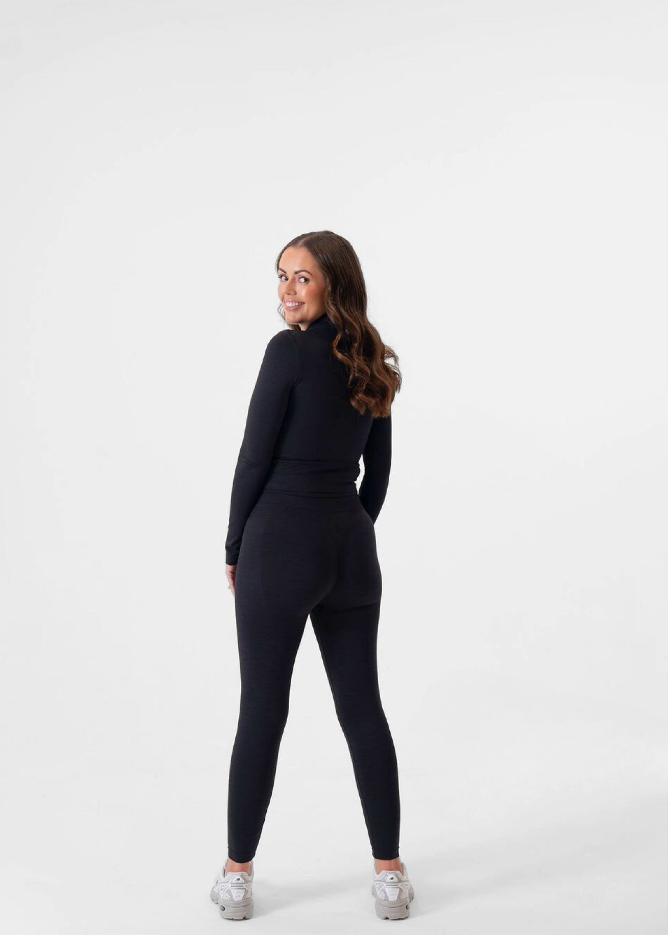 Avara Soft Charcoal Seamless Cropped Zip Jacket