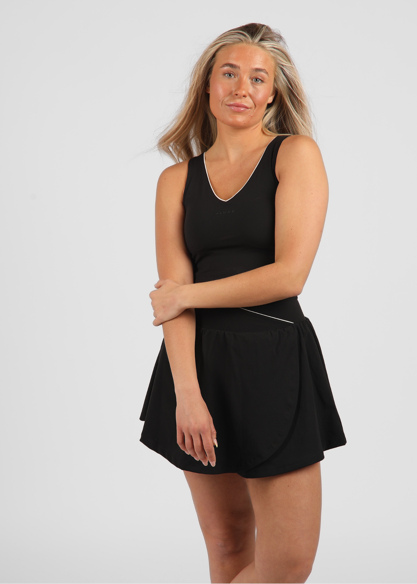 FormLuxe Black V-Neck Sculpt Bra