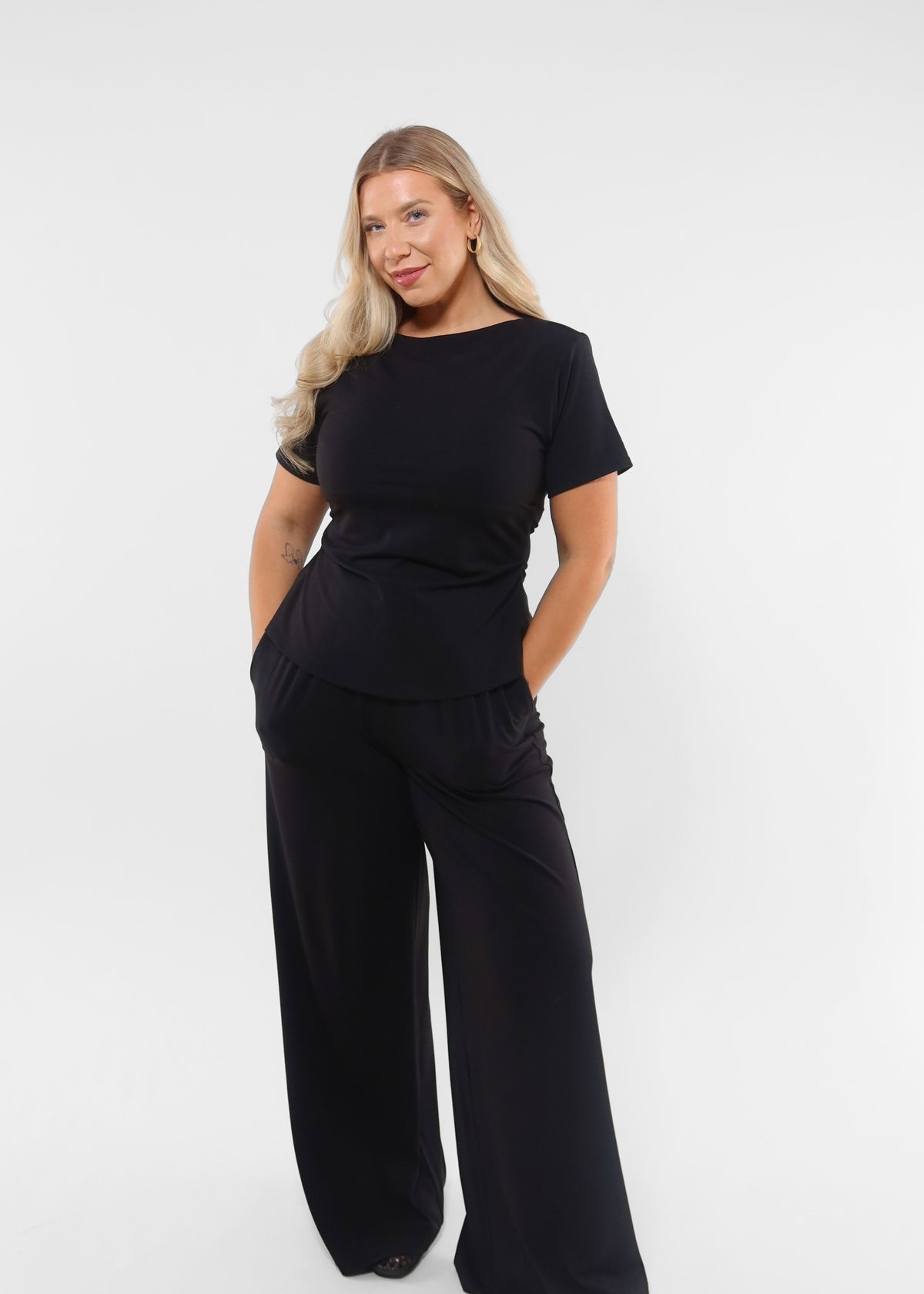 Refined Nara Structured Black T-Shirt