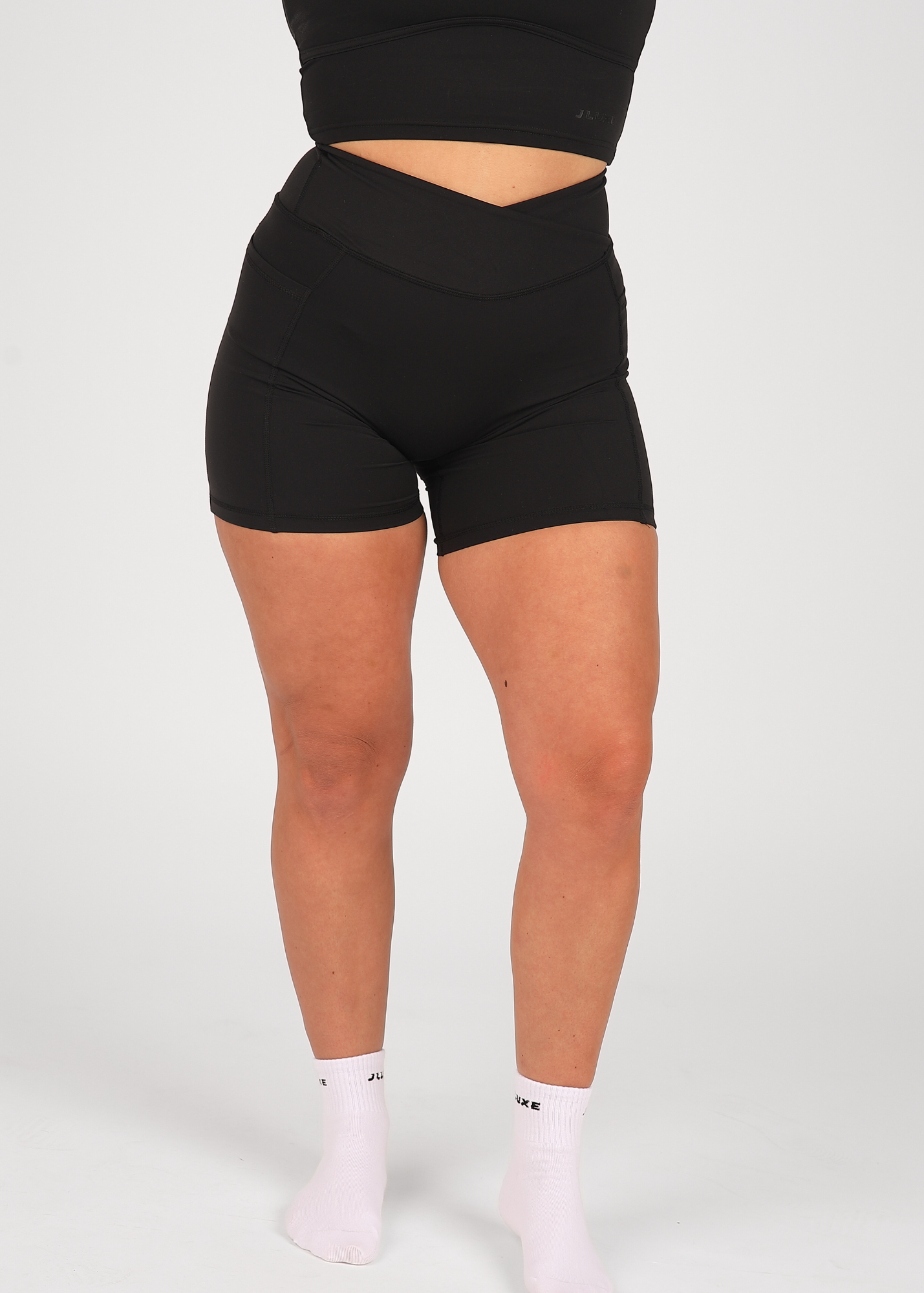 CloudLuxe Black Wrap Pocket  7" Shorts