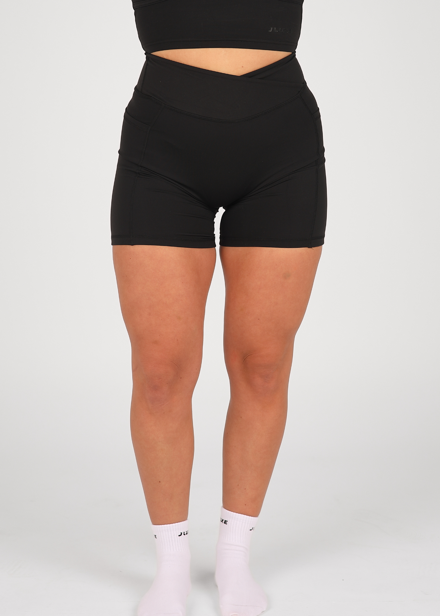 CloudLuxe Black Wrap Pocket  7" Shorts