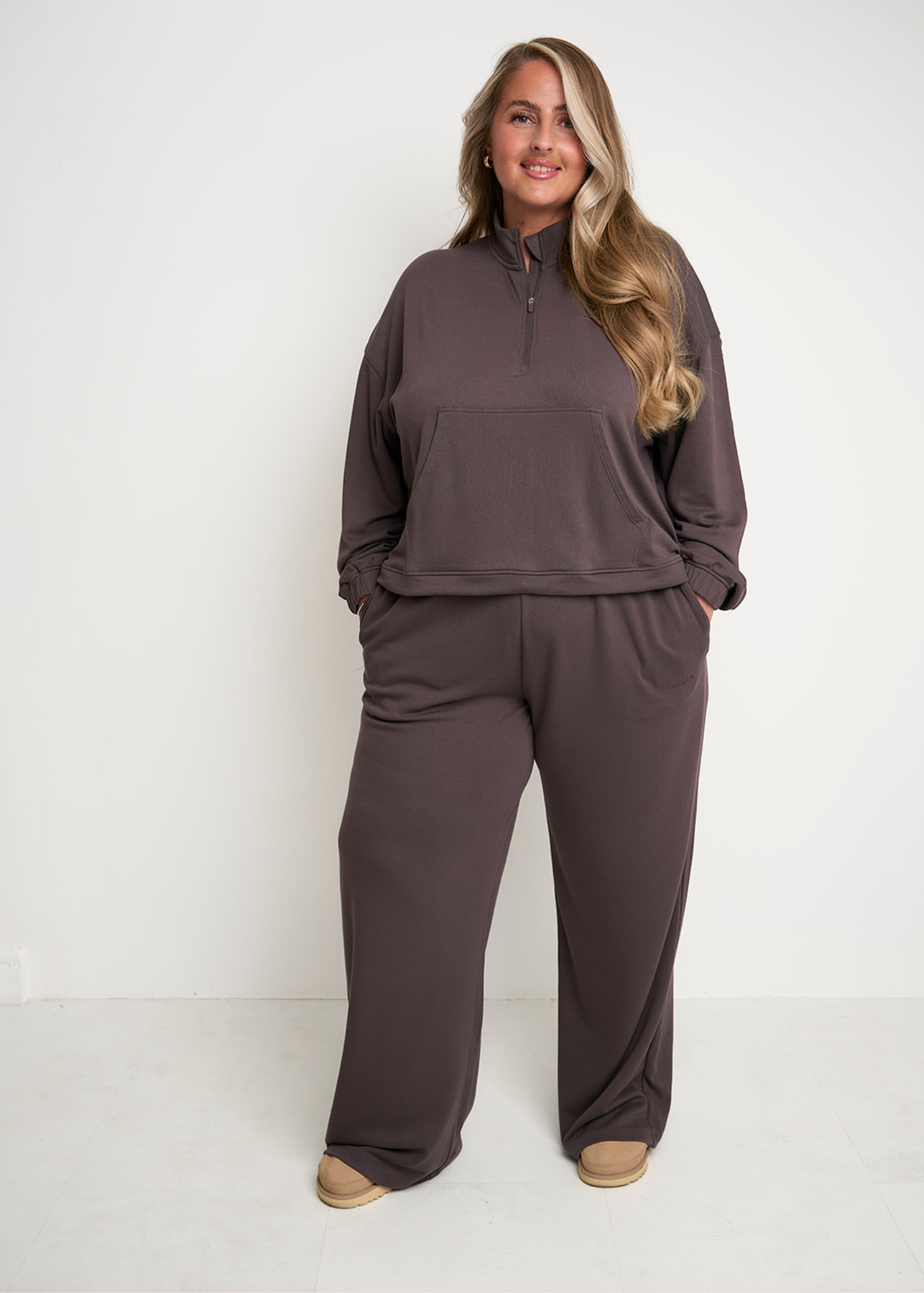 Soft Luxe Cocoa Wide Leg Jogger