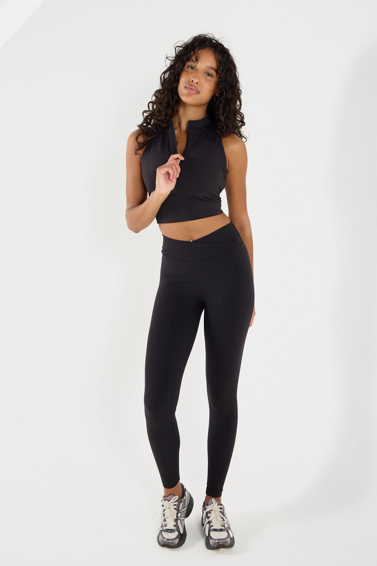 Cloud Sculpt Black High Neck Zip Sports Bra