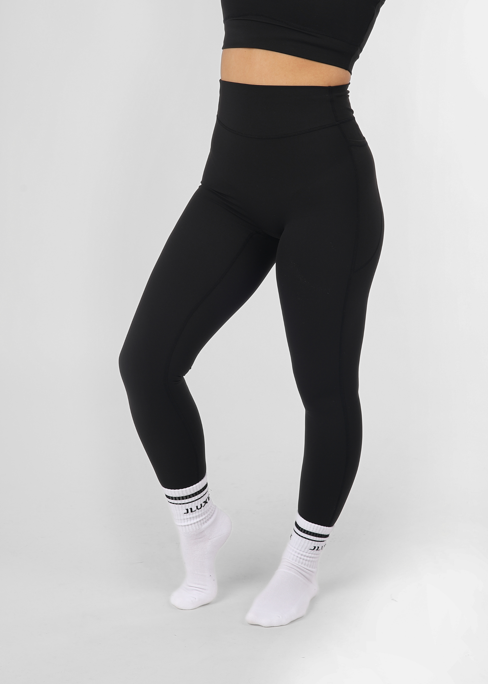 Soft Form Recycled Black Pocket Legging