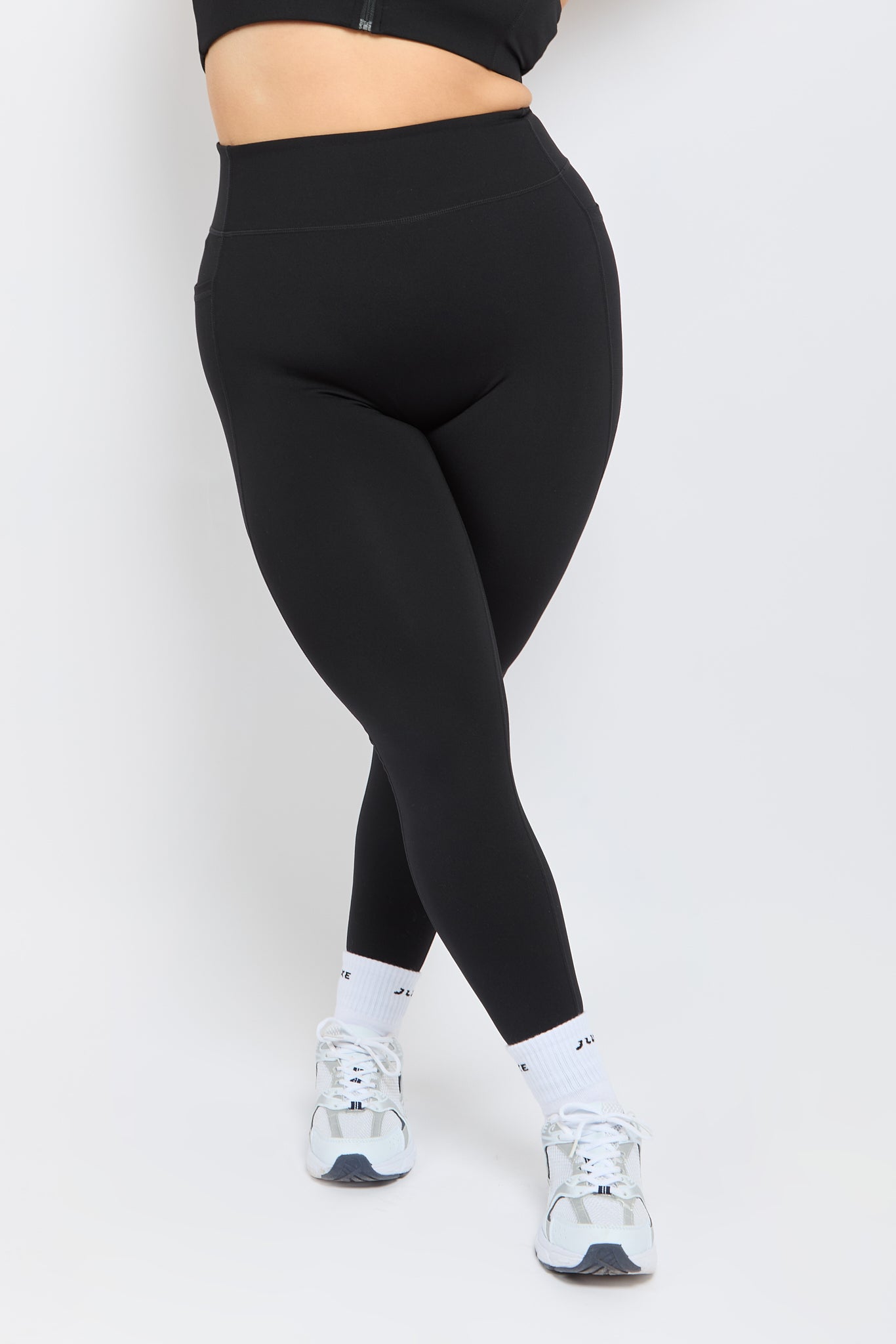 CloudLuxe Core Black Pocket Legging
