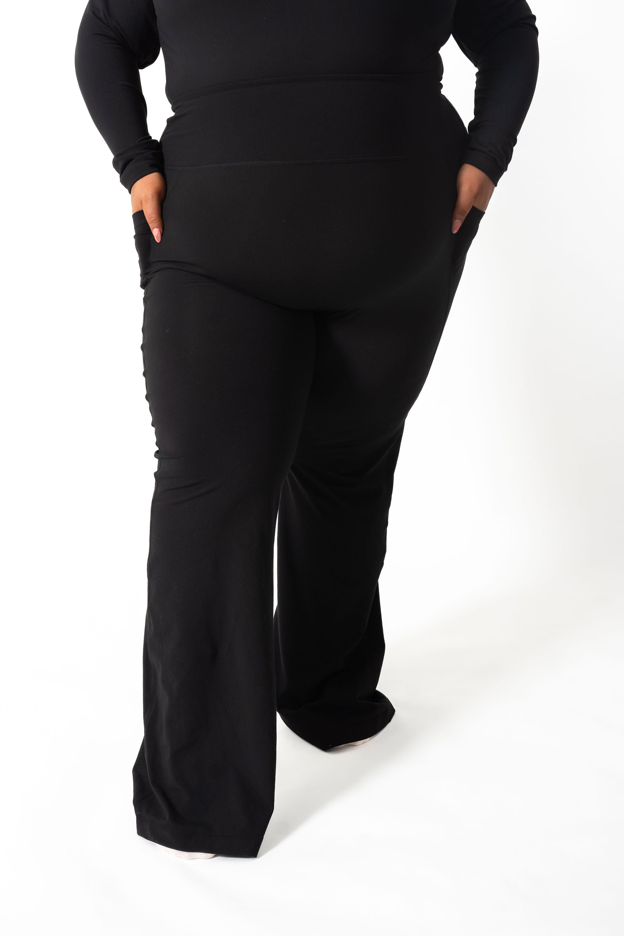Basics Flared Yoga Pant With Pockets - J.LUXE.FIT