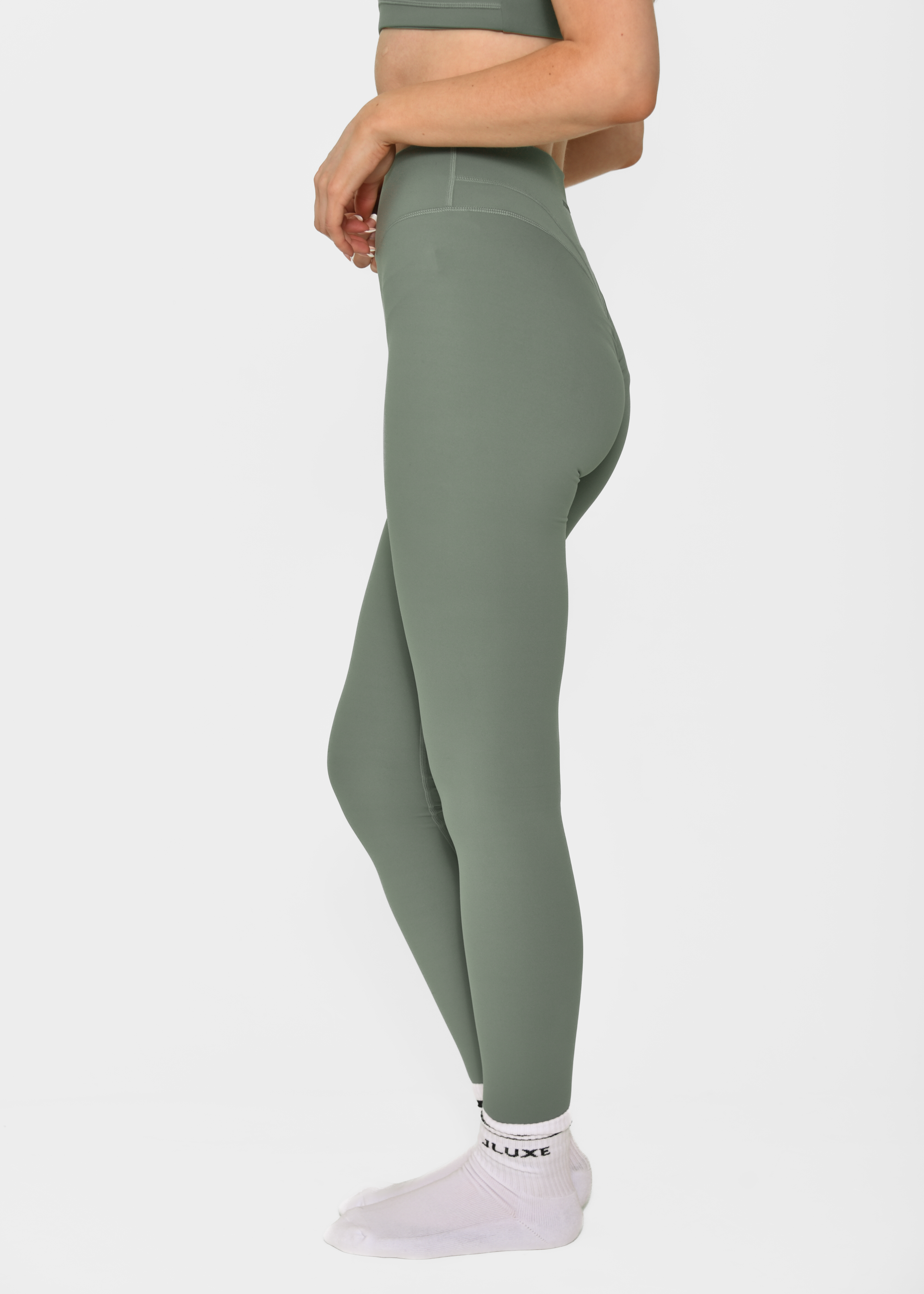 Cloud Sculpt Soft Sage Scrunch Legging