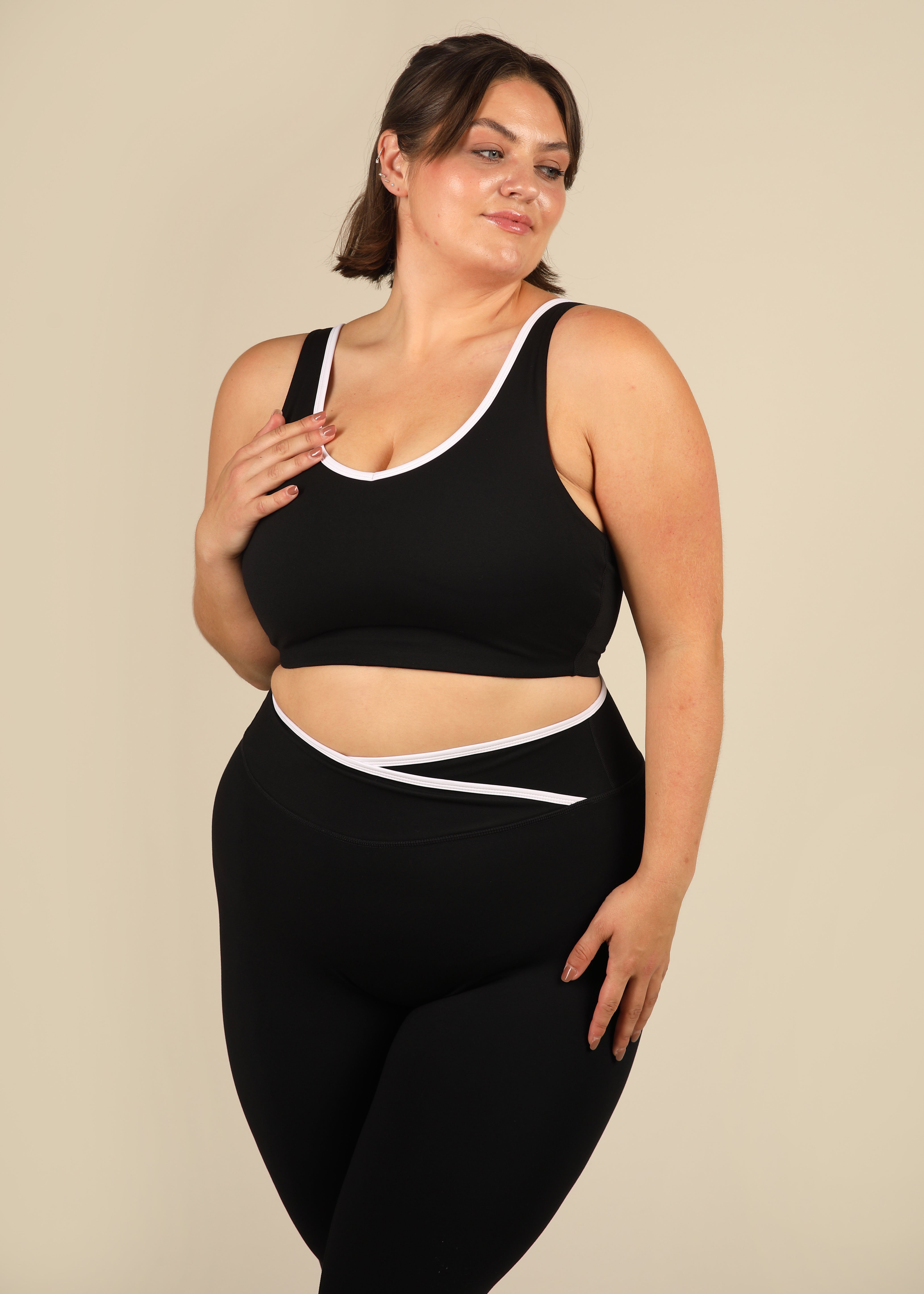 Cloud Luxe Black Everyday Sports Bra