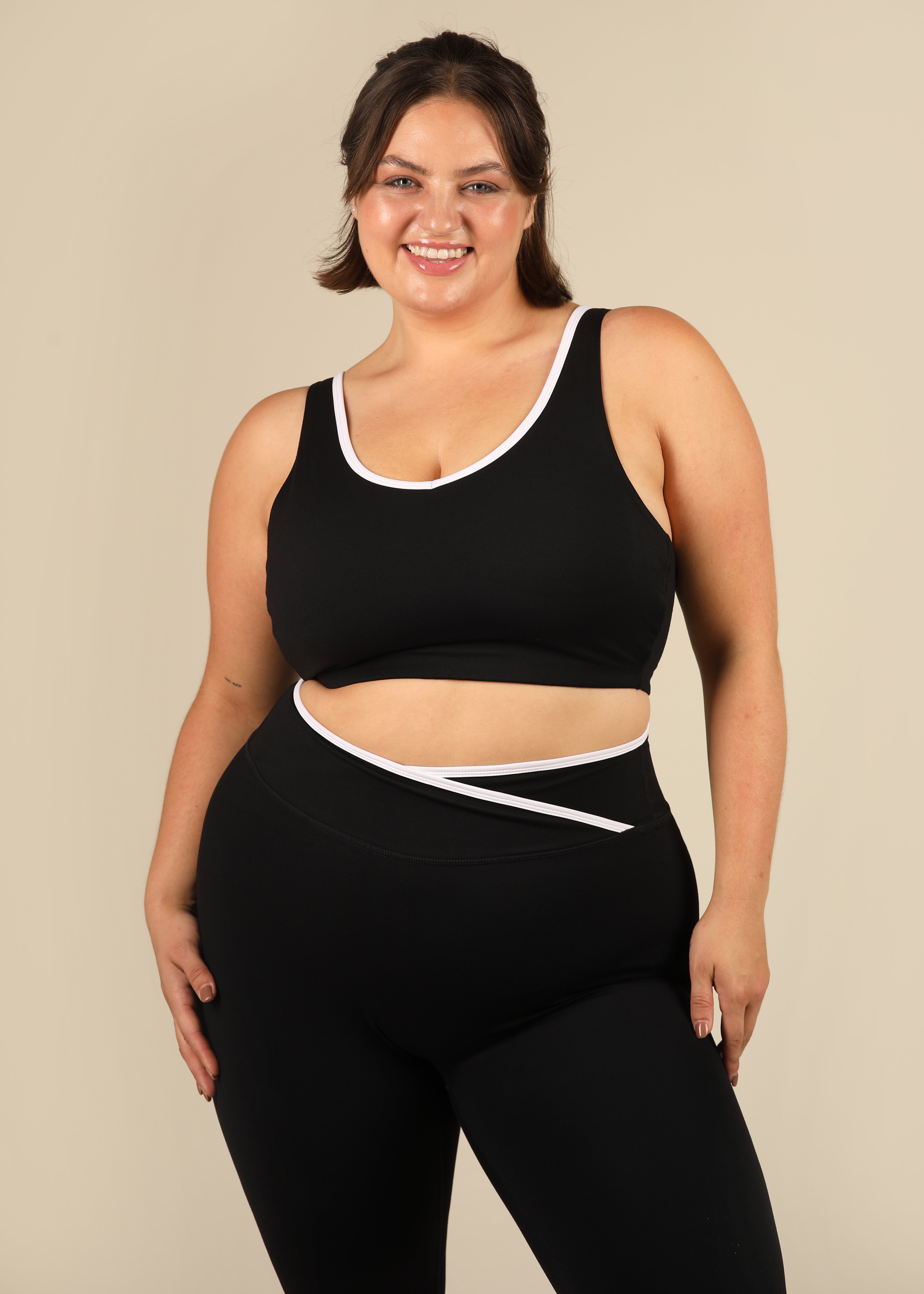 Cloud Luxe Black Everyday Sports Bra
