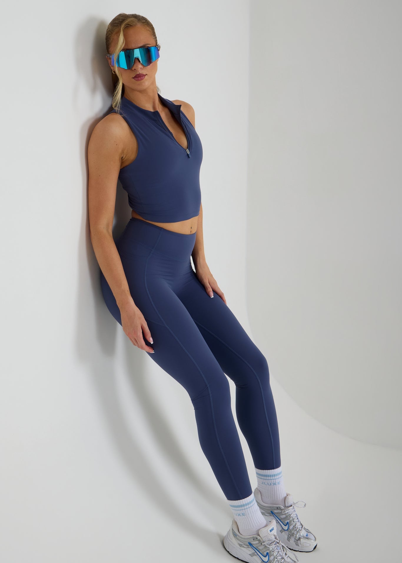 Cloud Sculpt Dusk High Neck Zip Sports Bra