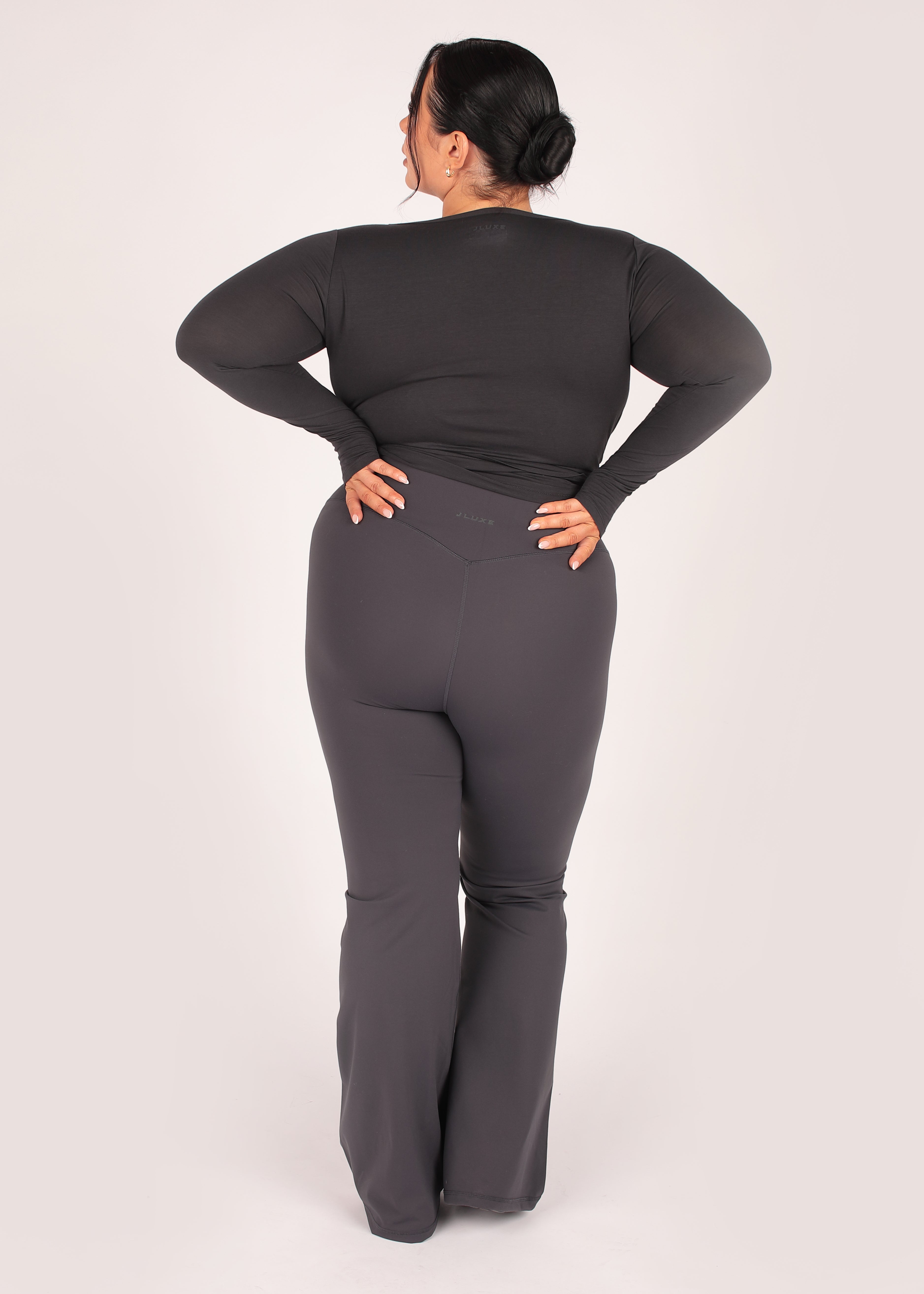 CloudLuxe Core Wrap Soft Charcoal Essential Flares