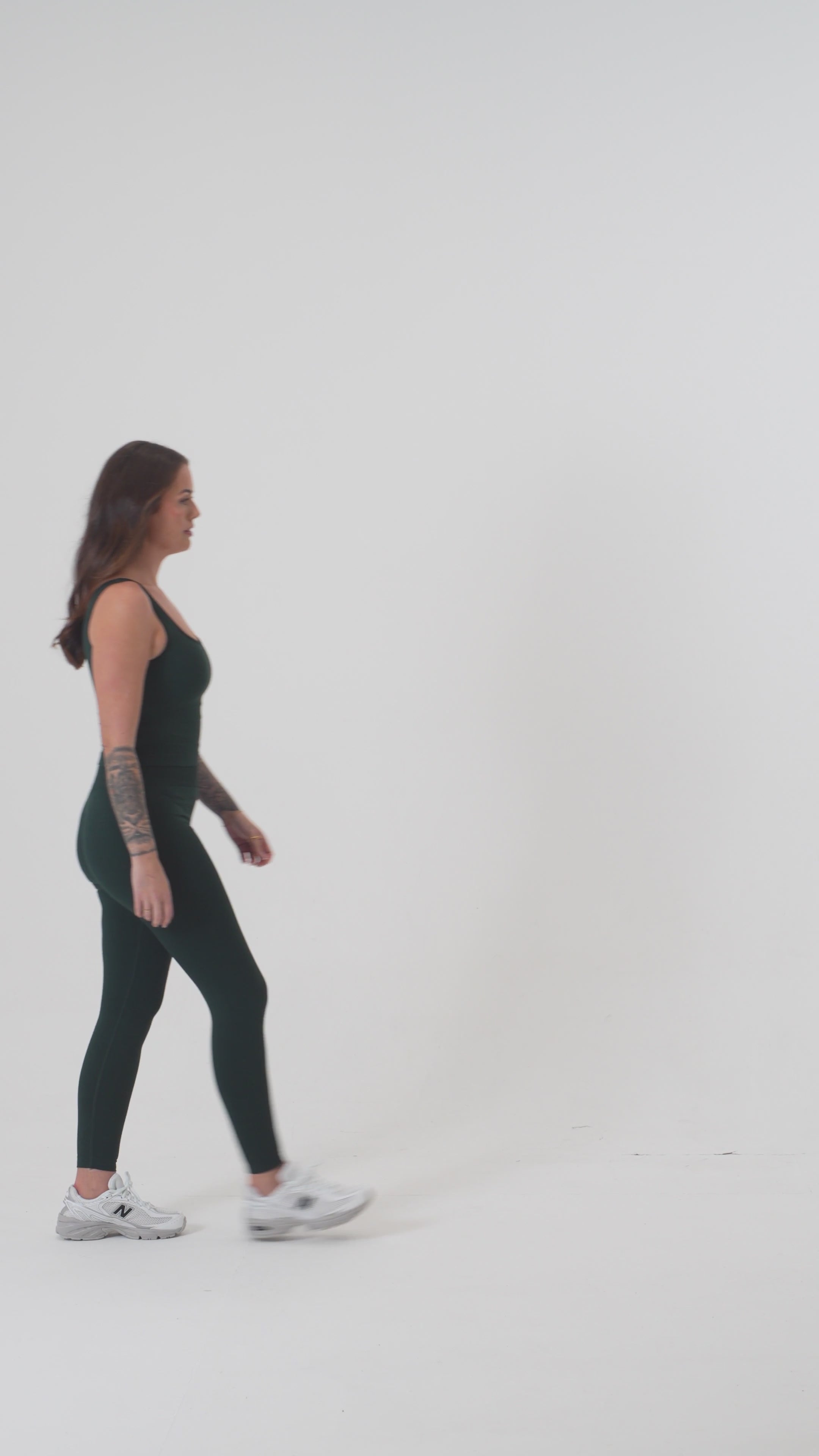 Charl (Miss Greedy) is 5ft 5, Cup size 32E, UK size 8 and wears a S
